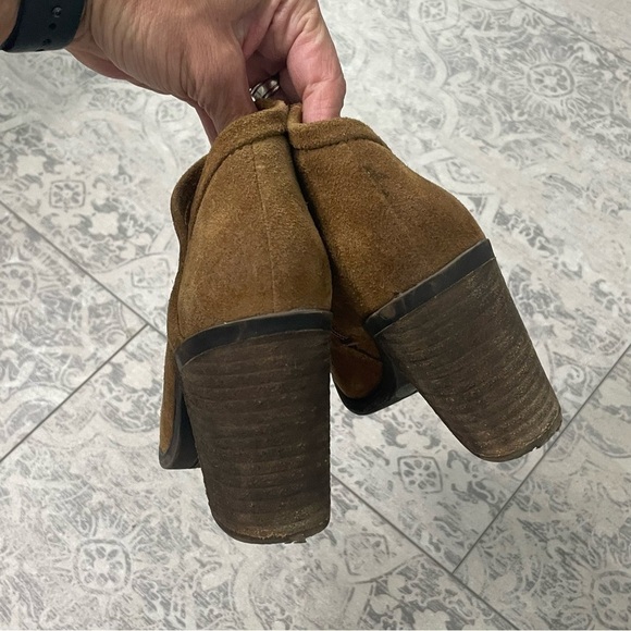 Lucky Brand Camel Brown Suede Ankle Bootie Boots SZ 6 - Picture 6 of 9